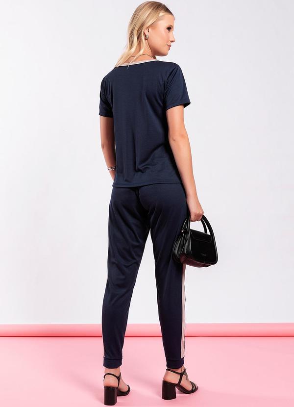 Moda Pop - Conjunto Azul Marinho em Malha 2