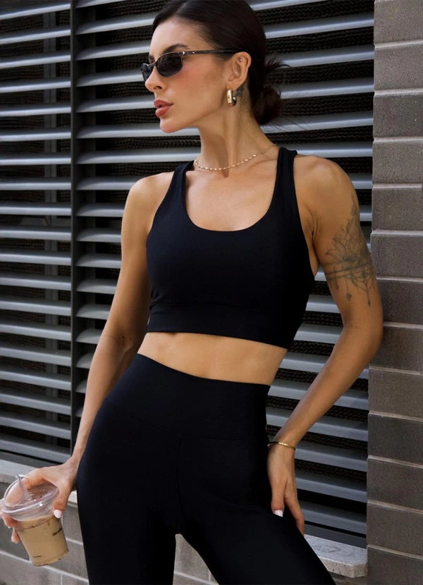 Hiatto Confecção - Conjunto Canelado Legging+Top Preto 2