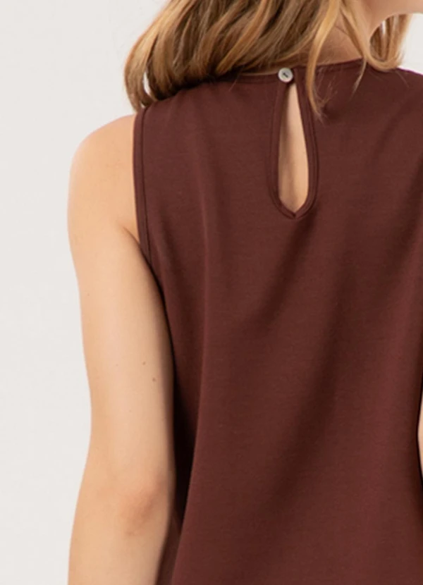 Lunender - Conjunto com Blusa e Shorts em Malha Marrom 6