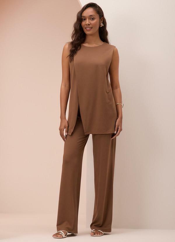 Lunender - Conjunto com Calça e Blusa Transpassada Marrom