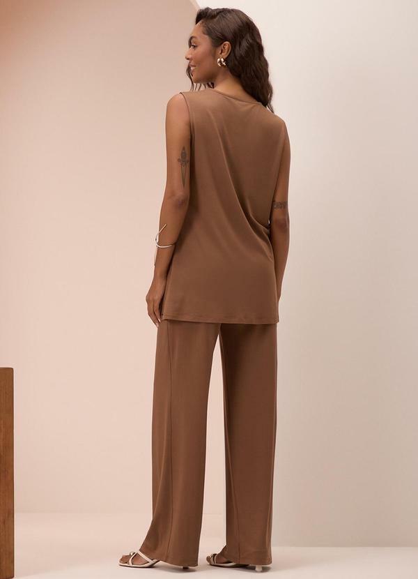 Lunender - Conjunto com Calça e Blusa Transpassada Marrom 2