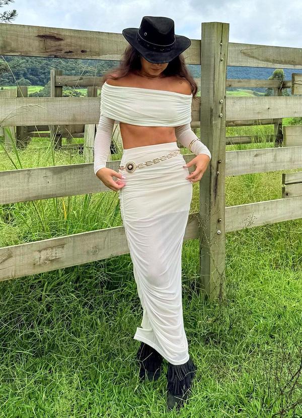 Choyee - Conjunto Cropped e Saia Hipermid em Tule Bege 4