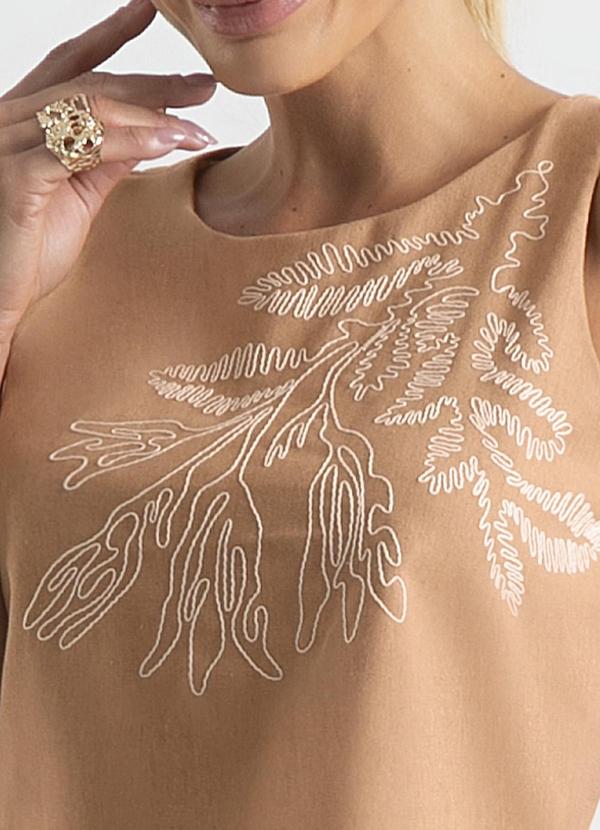 Cativa - Conjunto em Tecido Plano Caramelo 3