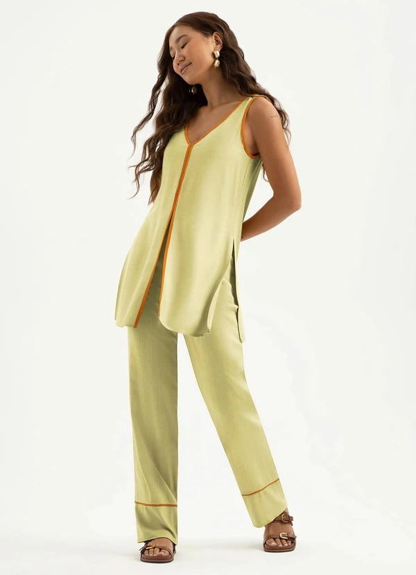 Cativa - Conjunto em Viscose Marrom Claro