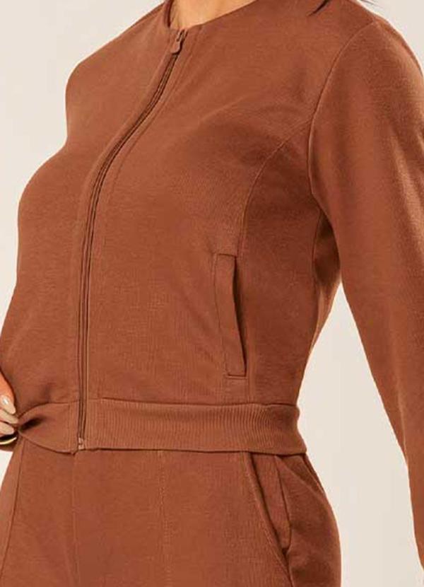 Cativa - Conjunto Feminino Moderno de Moletom Marrom 2