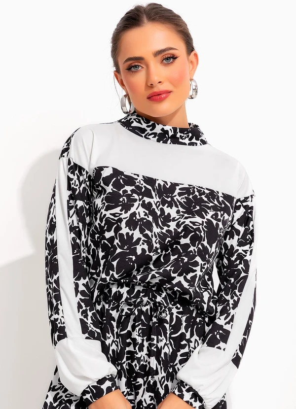 Moda Pop - Conjunto Floral Preto em Malha 3