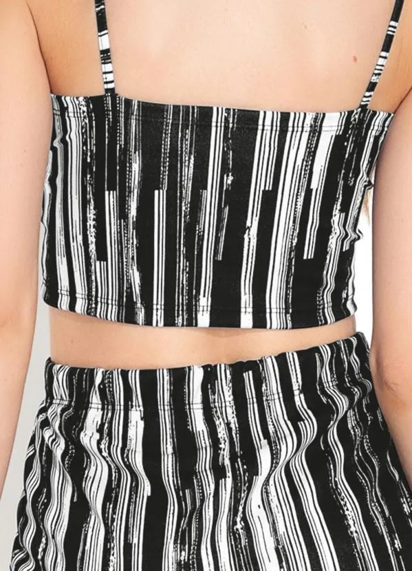Moda Pop - Conjunto Listras Preta com Saia e Cropped 3