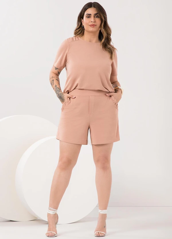 Lunender Mais Mulher - Conjunto Plus Size com Shorts e Blusa D Bege 3