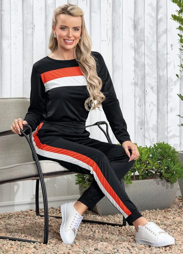 Moda Pop - Conjunto Preto com Recortes 1