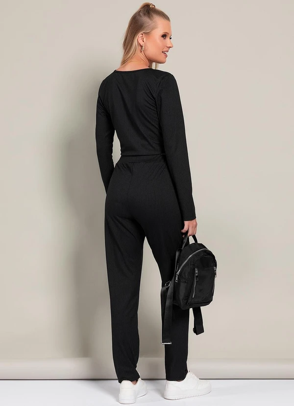 Moda Pop - Conjunto Preto em Canelado 2