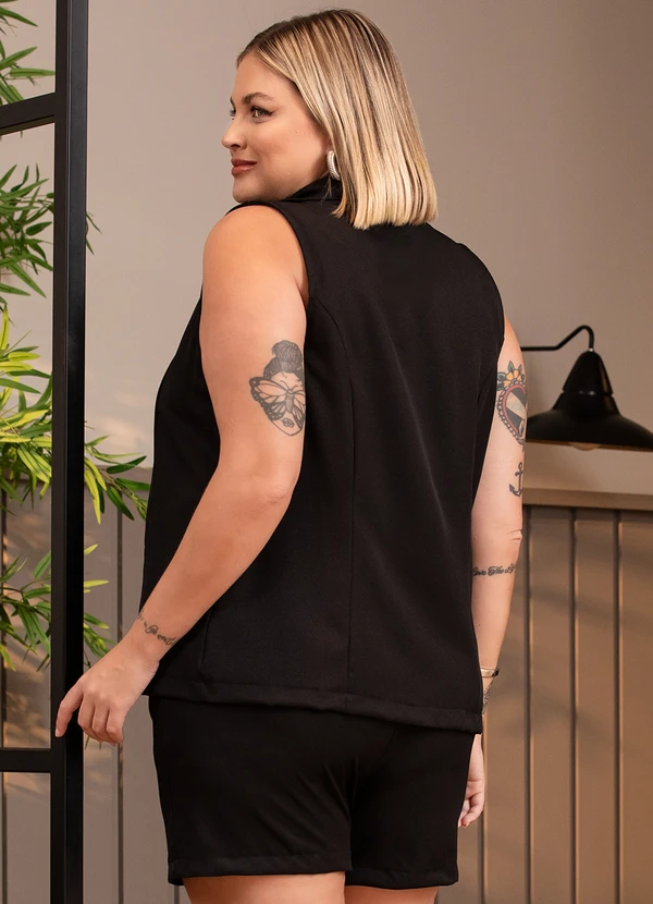 Quintess - Conjunto Preto em Crepe Plano Sarjado 9