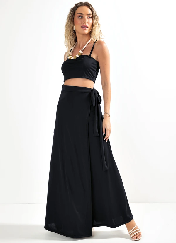 Moda Pop - Conjunto Preto em Malha