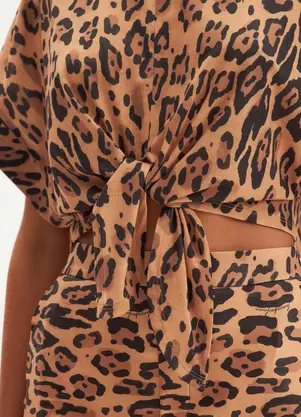 Lança Perfume - Blusa com Amarração Cropped - LANÇA PERFUME