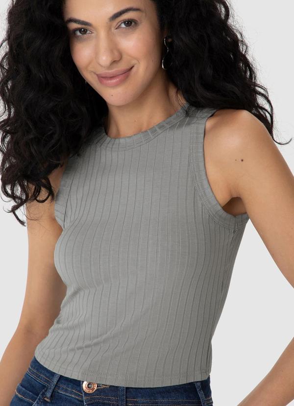 Malwee - Blusa Cropped Canelada Cinza 4