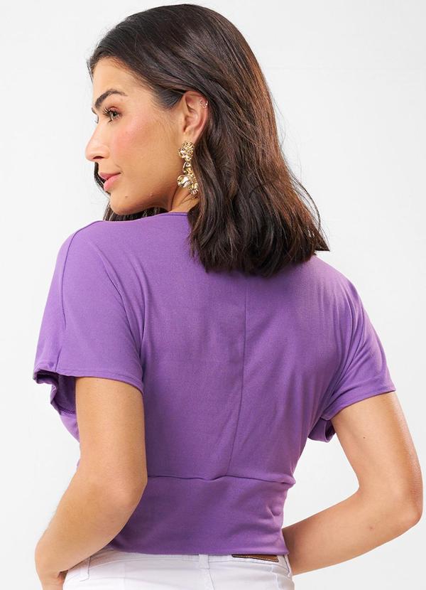 Rovitex - Blusa Cropped com Decote V Malha Delicate Roxo 2
