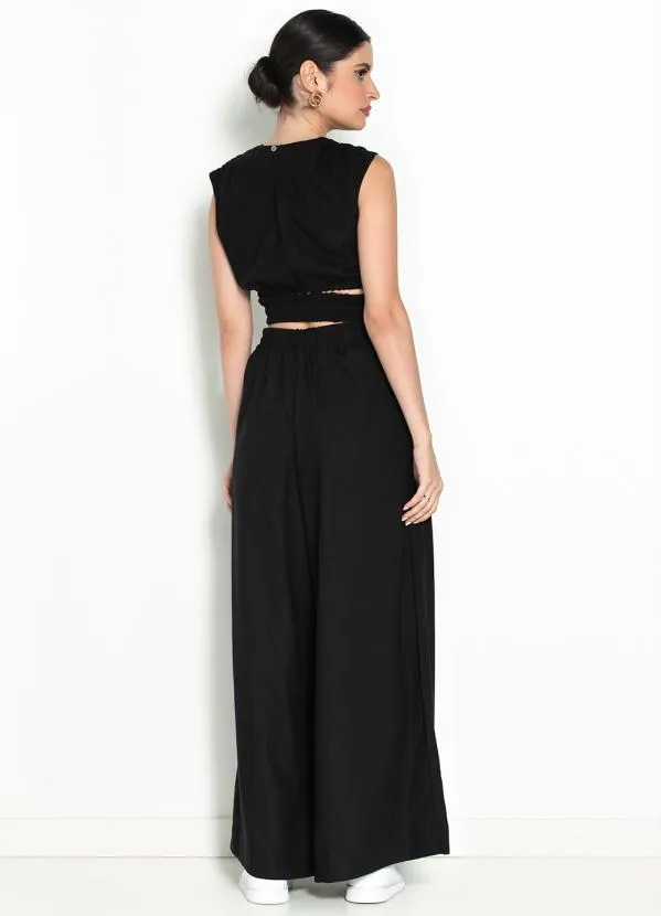 Farm - Blusa Cropped de Linho Pregas Argola Preto 4