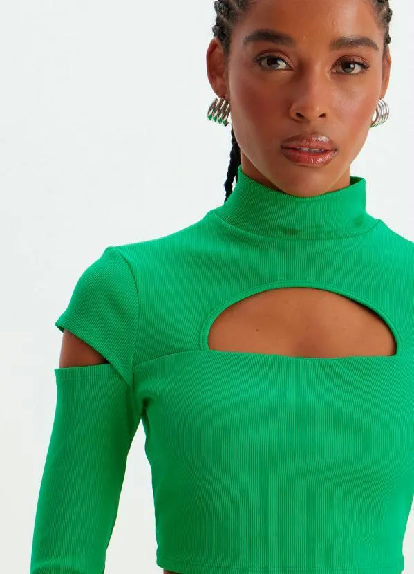 Lança Perfume - Blusa Cropped de Malha com Cut Off Verde 3