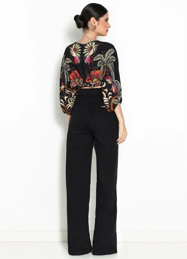 Farm - Blusa Cropped de Viscose Jardim Clássico Preto 4