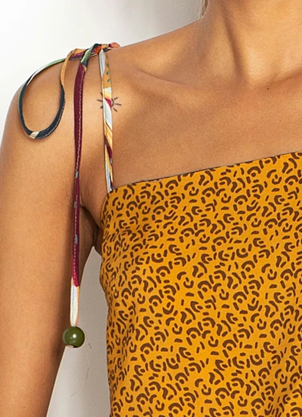 Farm - Blusa Cropped Dupla Face Floresta Viva Preto 9