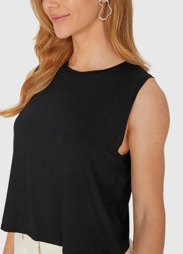 Malwee - Blusa Cropped em Viscose Preto 3