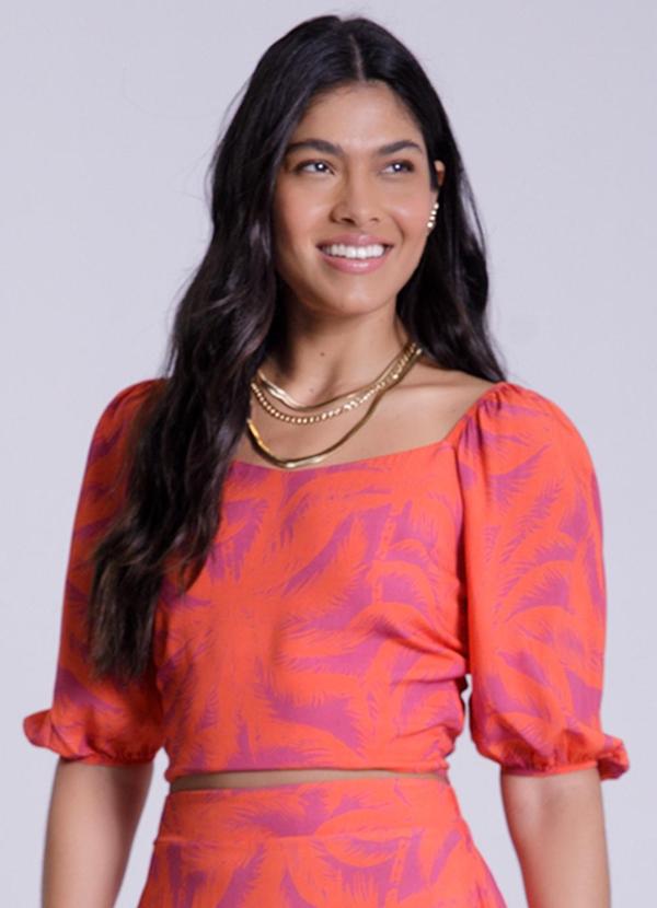 Lunender - Blusa Cropped Estampada com Manga Bufante Rosa