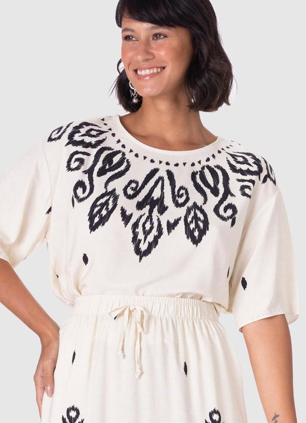 Malwee - Blusa Feminina Cropped Arabesco Bege