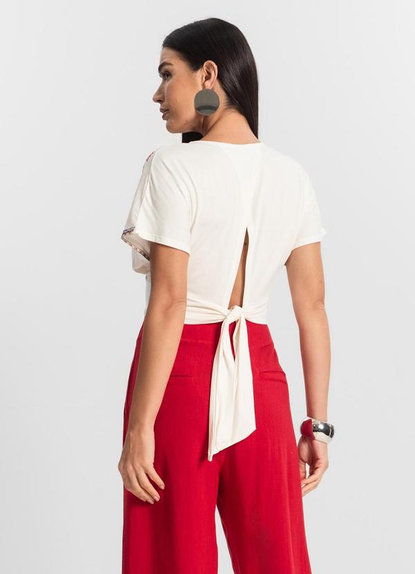 Select - Blusa Feminina Manga Curta Bege 3