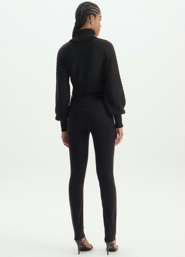 Lança Perfume - Blusa Tricot Gola Alta Cropped Preto 4