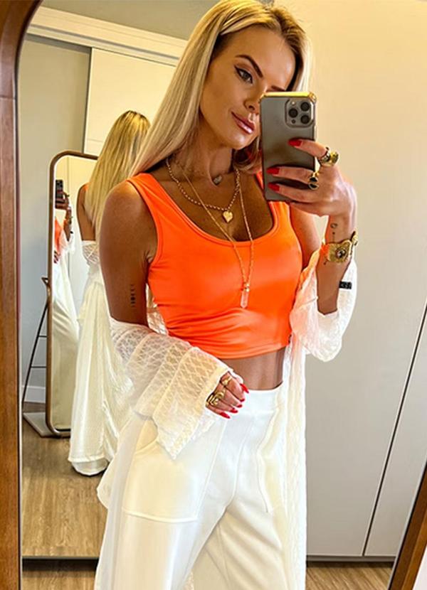 Amo Brand - Cropped Barbie Laranja