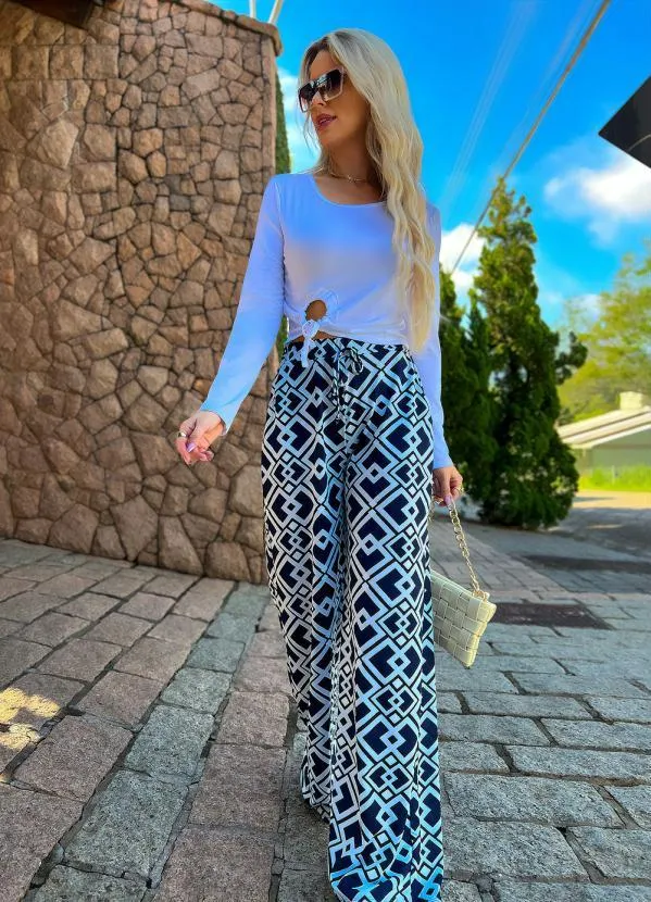 Moda Pop - Cropped Branca Manga Longa com Amarração 2