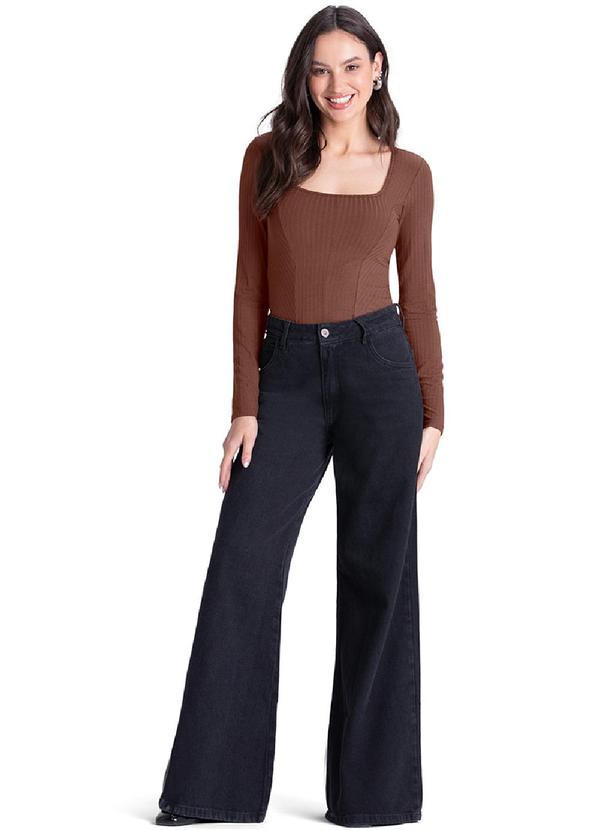 Rezzato - Cropped Decote Quadrado Feminino Marrom 2