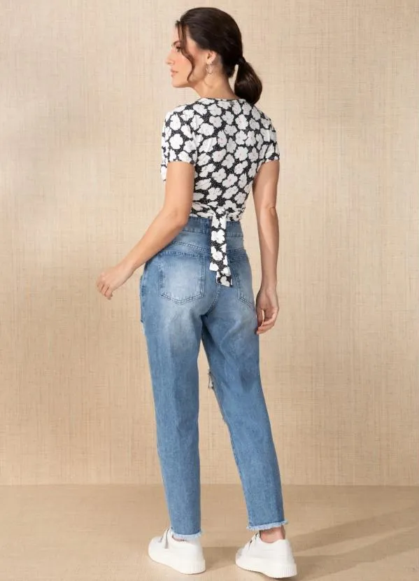 Quintess - Cropped Floral Preto com Amarração Frontal 4