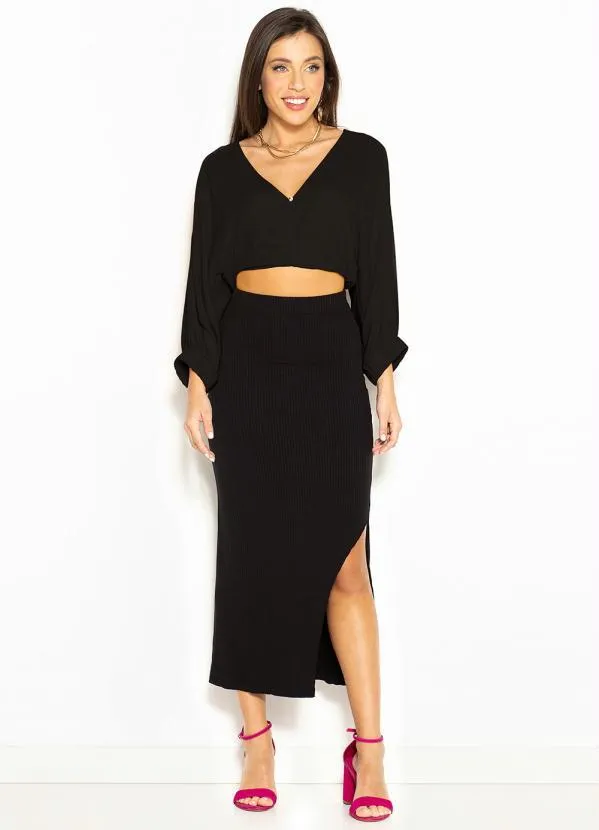 Colcci - Cropped Manga Longa de Viscose Preto 3