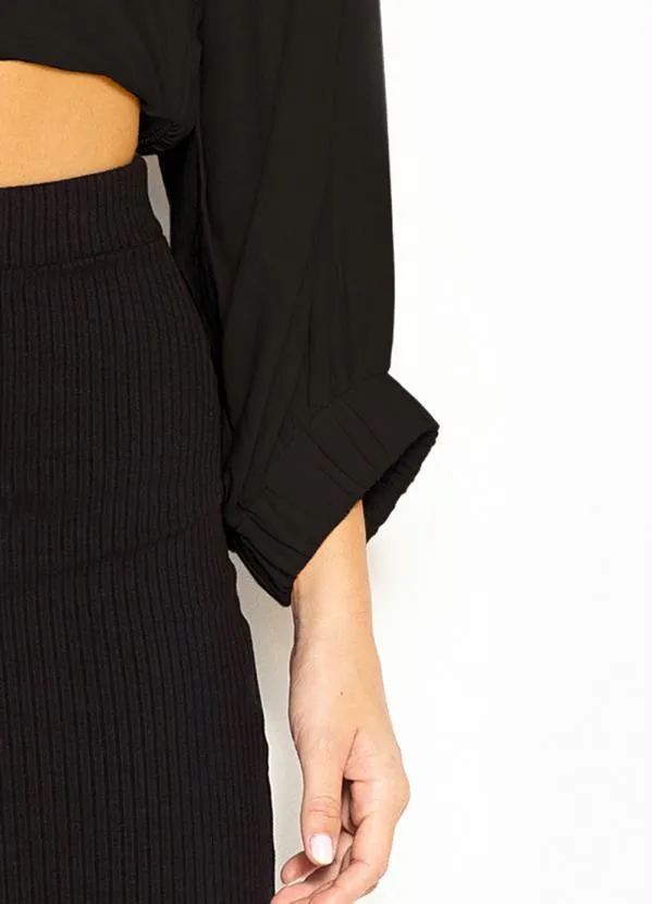 Colcci - Cropped Manga Longa de Viscose Preto 6