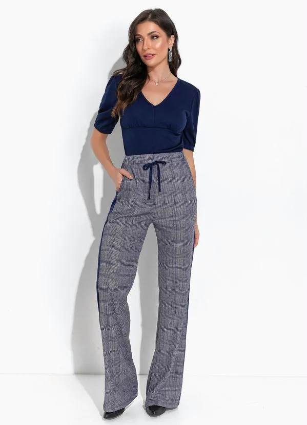 Moda Pop - Cropped Marinho com Recortes no Busto 3