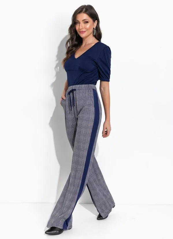 Moda Pop - Cropped Marinho com Recortes no Busto 5