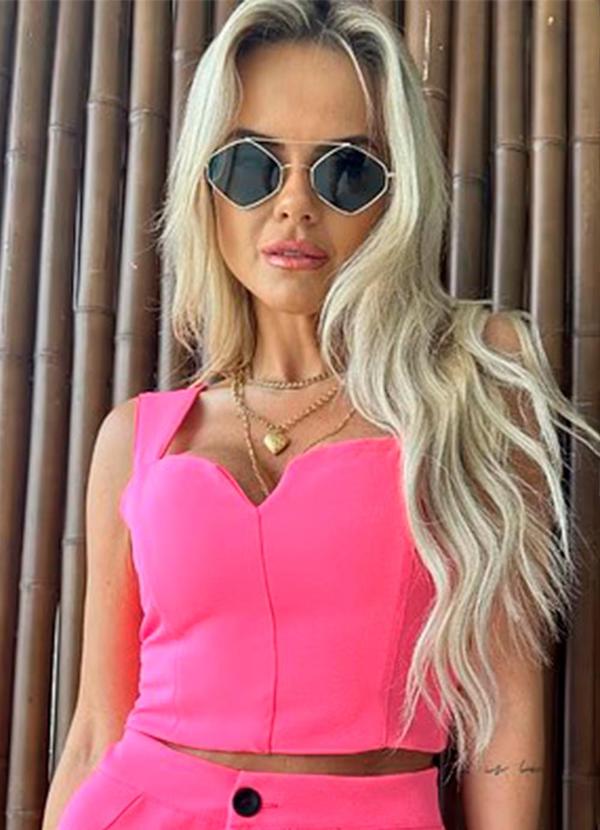 Amo Brand - Cropped Nina Rosa Neon