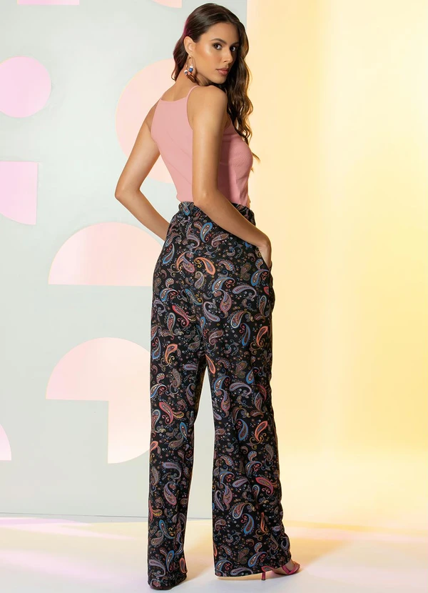 Moda Pop - Cropped Rosa com Decote Redondo 4