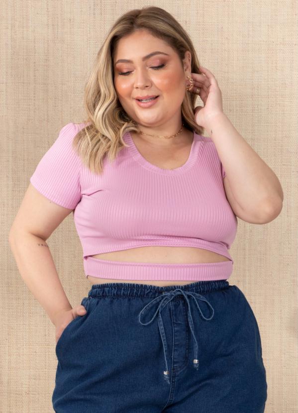Outlet - Cropped Rosa com Recorte Vazado 7