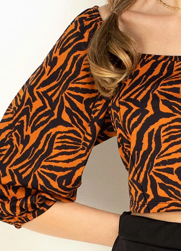 Moda Pop - CroppedTigre com Decote Quadrado e Manga Bufante 3