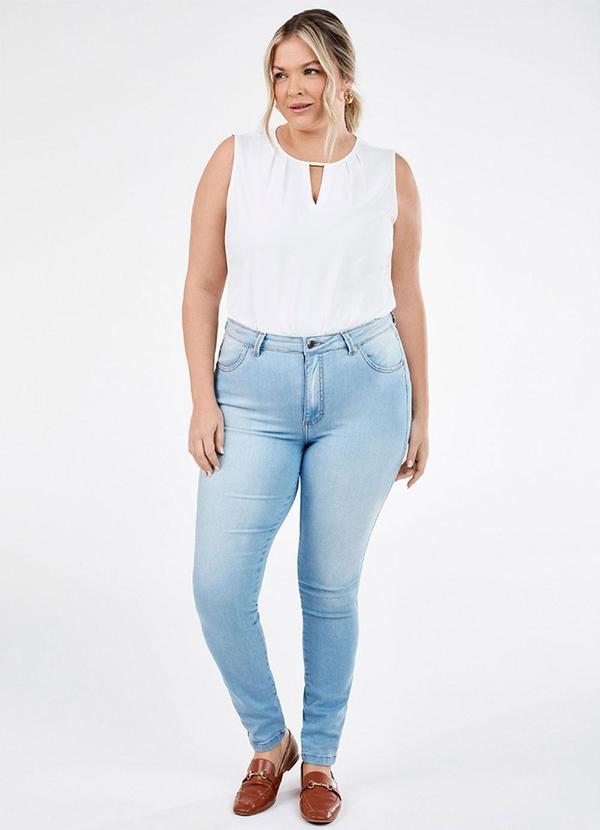 Principessa - Regata Feminina Off White com Decote V Suzana 7