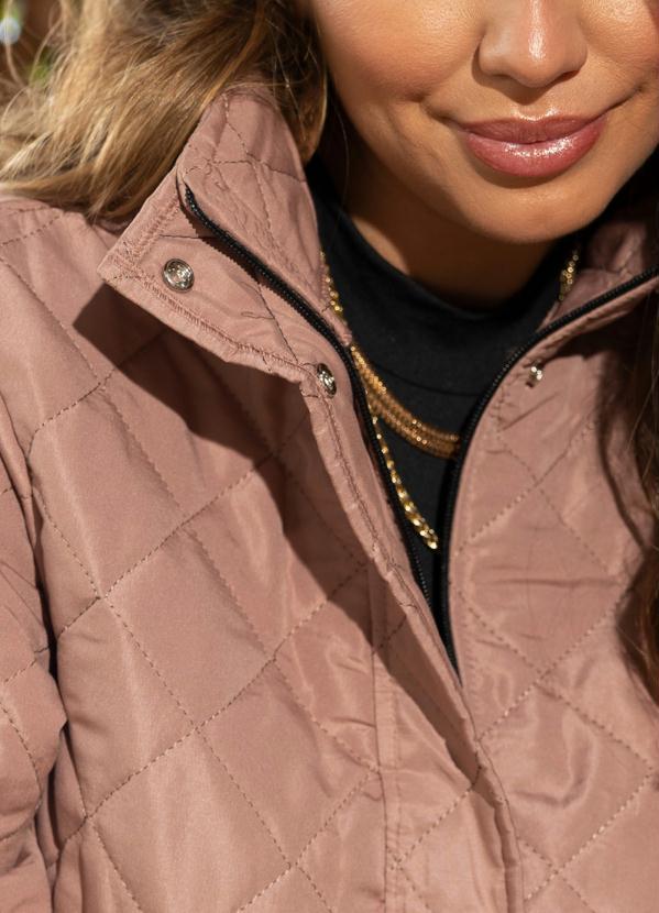 Quintess - Casaco Bege com Botões de Pressão 4