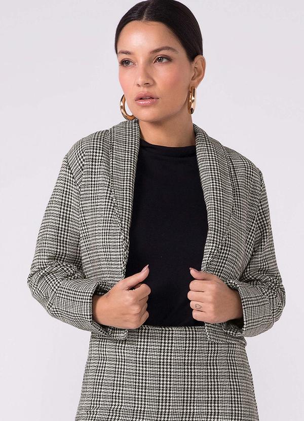 Marialícia - Casaco Feminino Tweed Xadrez Preto