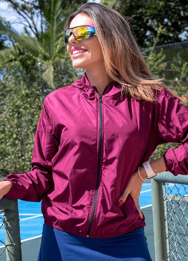 Hiatto Confecção - Corta Vento Feminina Impermeável Bordo
