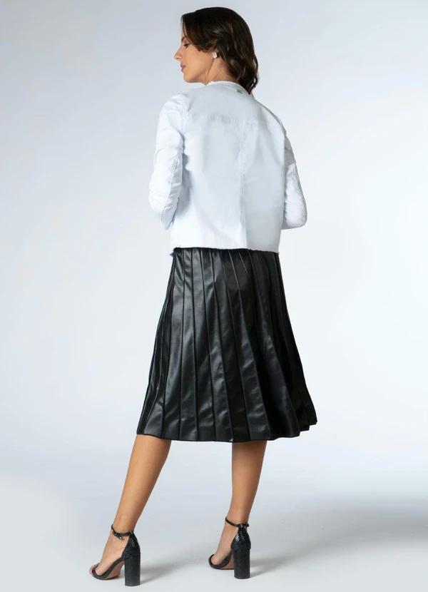 Quintess - Jaqueta Branca com Barra Desfiada 15