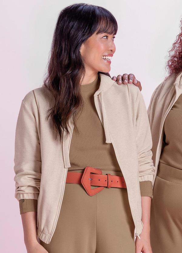 Marialícia - Jaqueta Feminina com Filete Decorativo Marrom