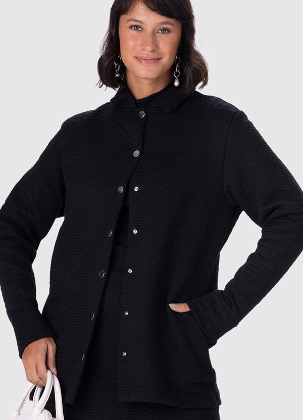 Malwee - Jaqueta Feminina Oversized em Matelassê Preto