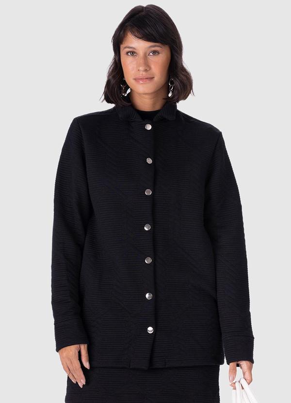 Malwee - Jaqueta Feminina Oversized em Matelassê Preto 3