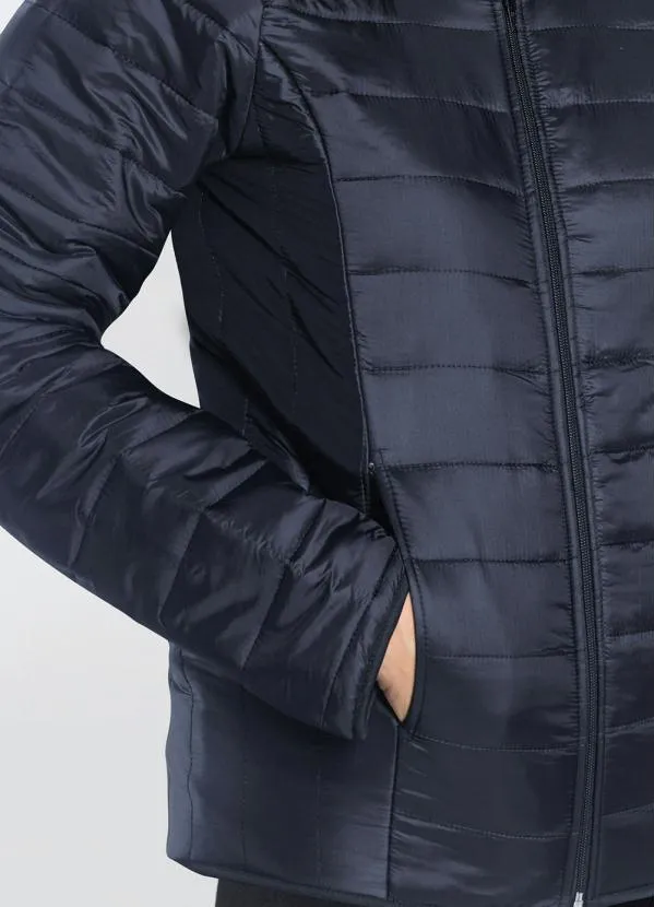 bonprix - Jaqueta Matelasse com Pelos no CapuzAzul Marinho 3