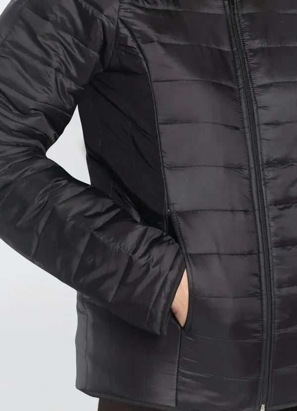 bonprix - Jaqueta Matelasse com Pelos no Capuz Preta 2